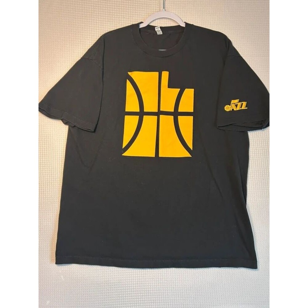 Utah Jazz t-shirt- x-large